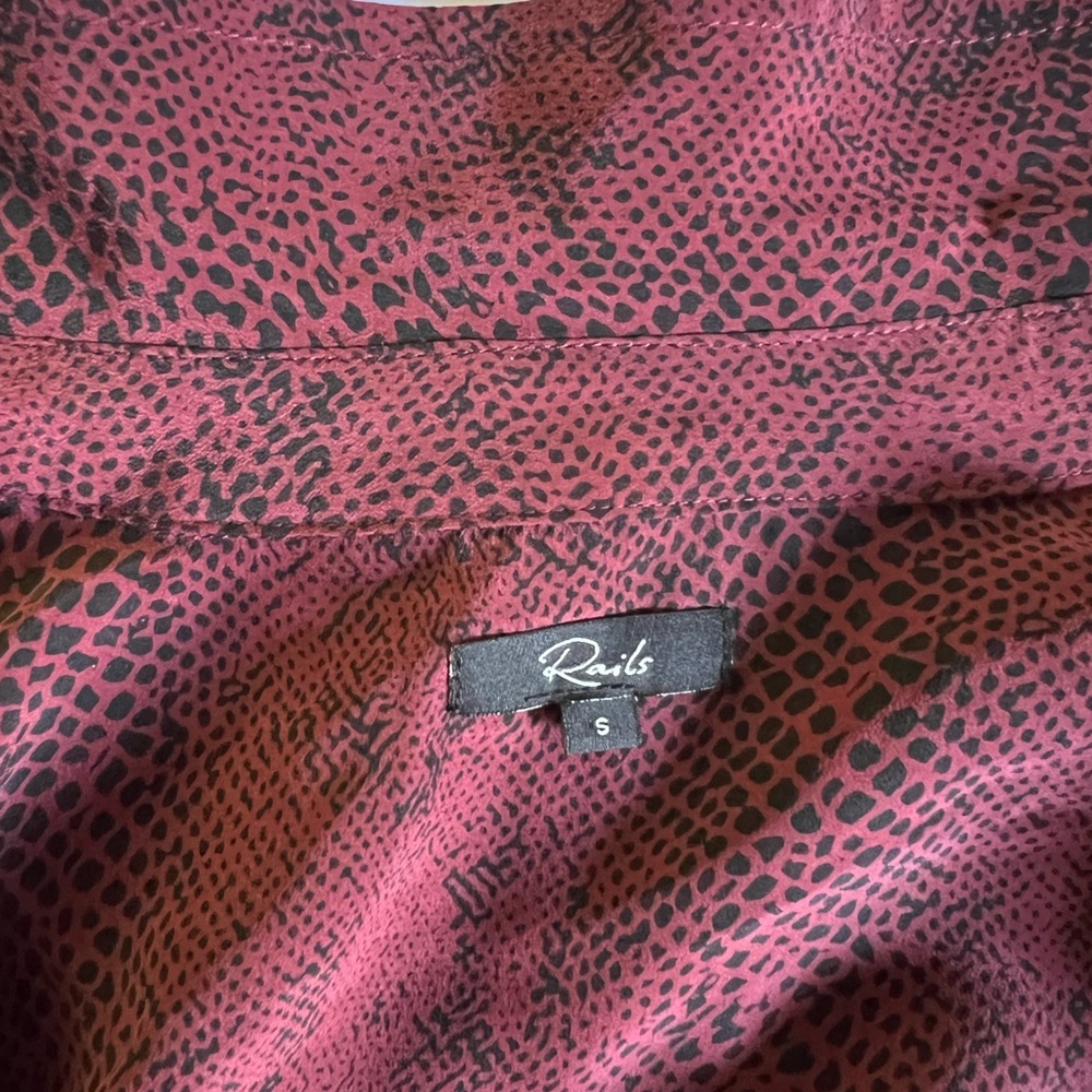 Rails Kate Silk Shirt Red Python Size Small - image 7